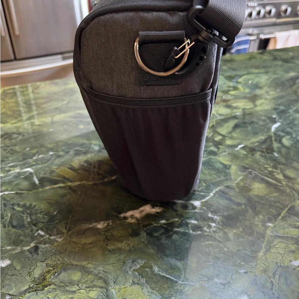 CADeN DSLR/SLR Camera Shoulder Bag Case with adjustable shoulder strap & belt
